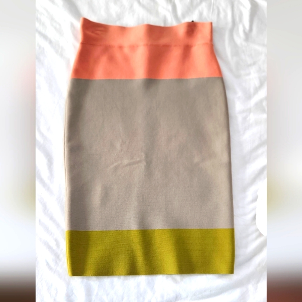 NWT BCBG MaxAzria Bandage pencil skirt